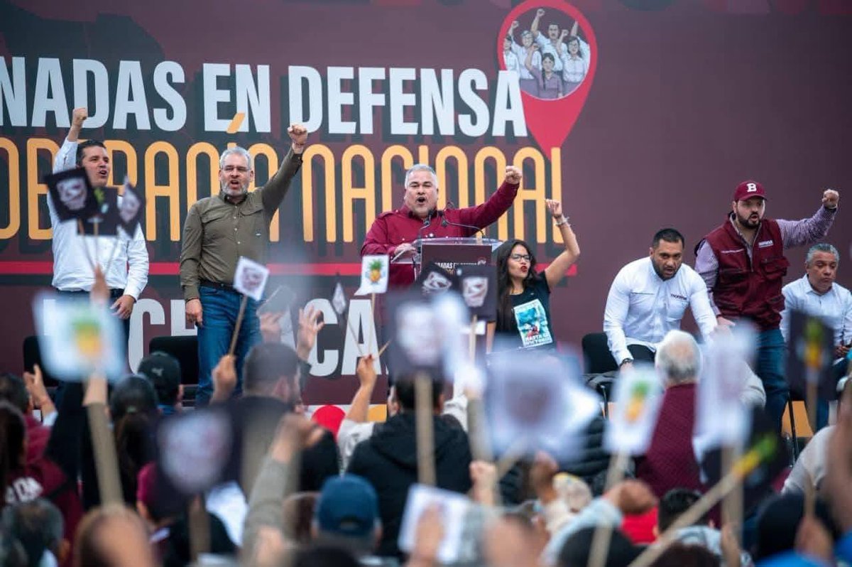 ¡La patria se ama y se defiende!🇲🇽☝🏻

El pueblo de México tomó las plazas públicas para respaldar el extraordinario trabajo de la presidenta <a href="/claudia_shein/">Claudia Sheimbaun</a> y decir fuerte y claro que nuestro país es libre, independiente y soberano. 

Vivimos tiempos de transformación y el pueblo