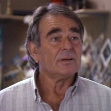 SupermanHomepge's tweet photo. #DidYouKnow the late, great #StuartWhitman, who played Jonathan Kent on the #Superboy TV series, was born in San Francisco, California #OnThisDay February 1, 1928. https://t.co/zxDQofj3ww