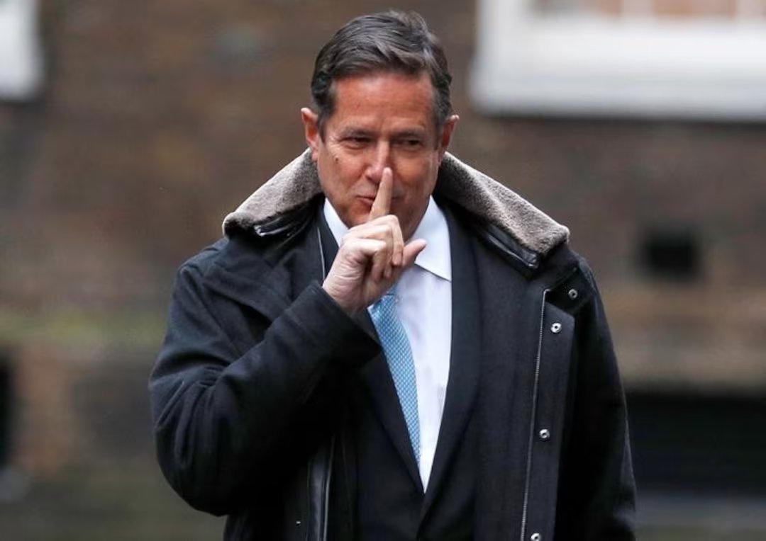 FinanceLancelot's tweet photo. Holy shit, no wonder this interview was never released

Jeffrey Epstein claims he was on the phone with Alan Schwartz &amp; Jes Staley of $JPM during the 2008 Bear Stearns collapse while he was in jail for sex crimes

In 2023 Jamie Dimon testified under oath he never knew Epstein 👀 https://t.co/7gTnUkw3Ko