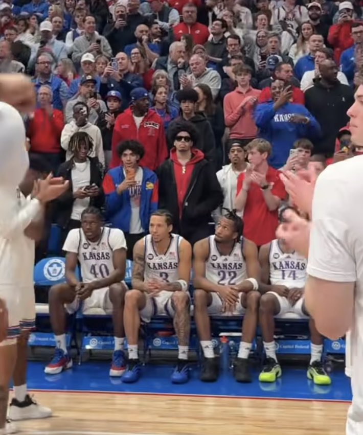 This image will be repainted &amp; hung up inside Allen Fieldhouse within 5 years like it’s from da Vinci.