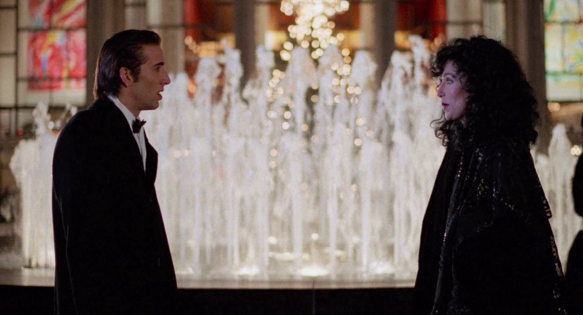 CINEMAGEMS's tweet photo. Moonstruck (1987) https://t.co/H6NoWIRRQD