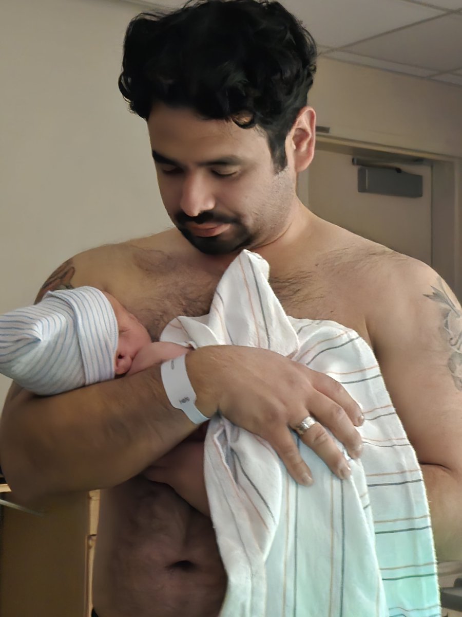 Meli🍯🐝 tweet media