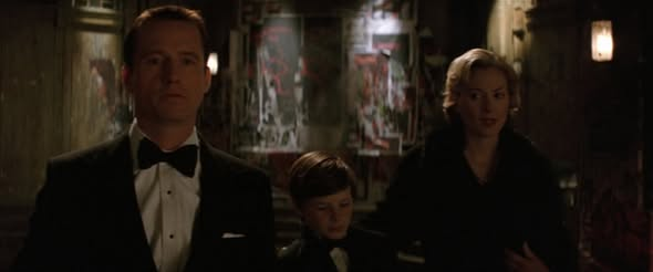 JuanC_Rdgz's tweet photo. 🎬 Happy Birthday Linus Roache 🎂🎬
#LinusRoache #BatmanBegins #DrThomasWayne #HappyBirthdayLinusRoache https://t.co/5dlxICmLoq