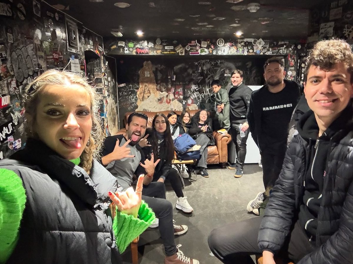 Broken Peach tweet media