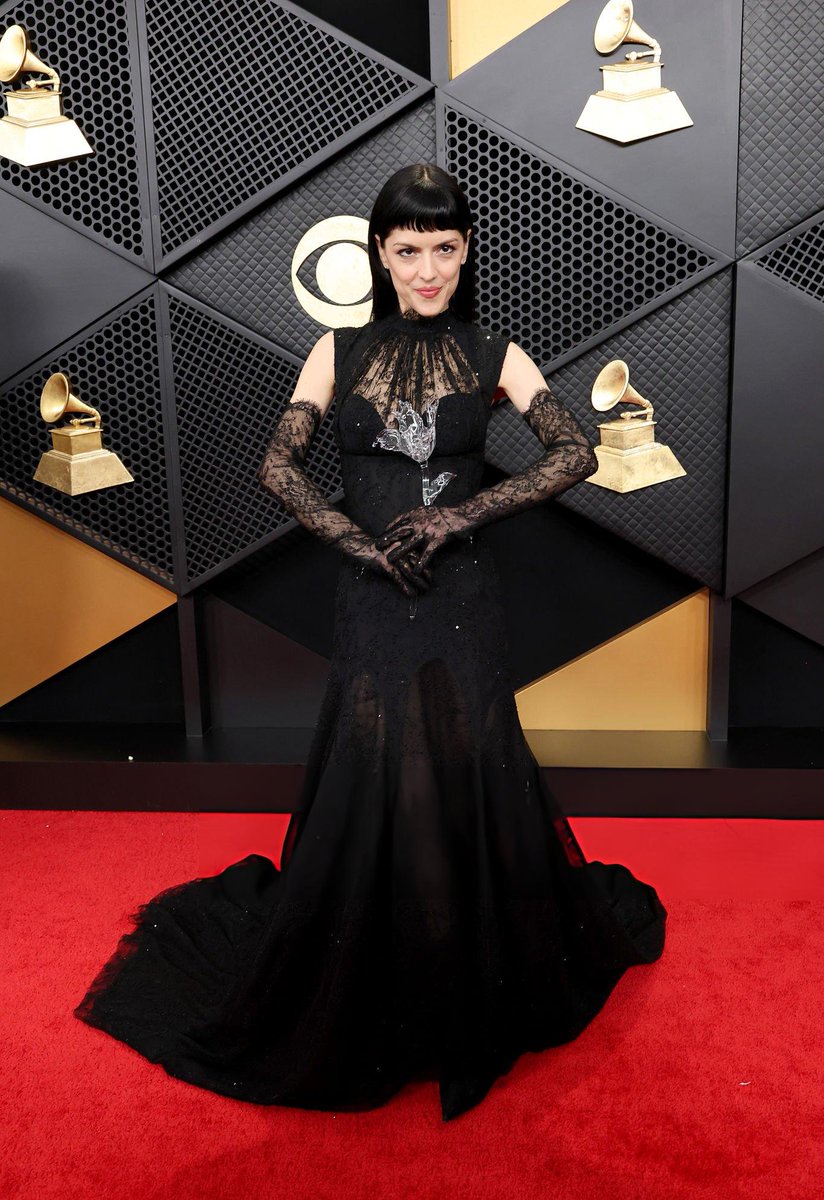 itgirlbackup's tweet photo. María Zardoya attending the #GRAMMYs2026 https://t.co/8Pl1ftq47P
