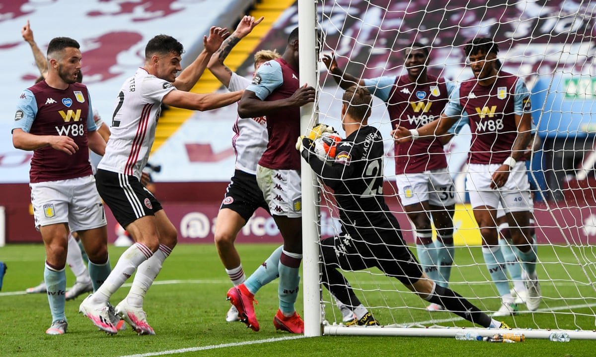 PapaFoledog's tweet photo. @Bisqwit Hahahahahahahahahahahaha get fucked you hypocrite!

 The ball was clearly out, just like #Occlusion ball was clearly in!
Brentford won the game fair &amp; square unlike @SheffieldUnited a few years back🤨 https://t.co/VbcdJUlhBC