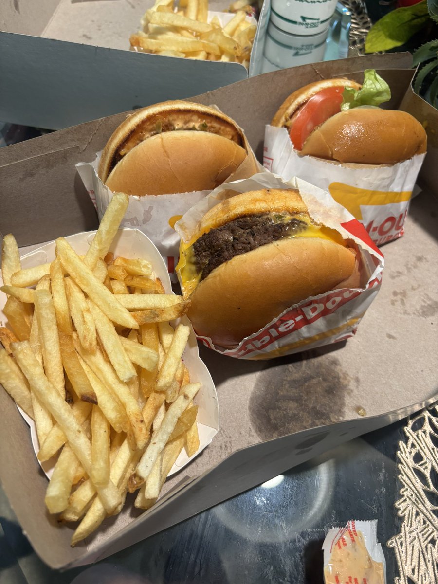 One question 

SMASH OR PASS⁉️