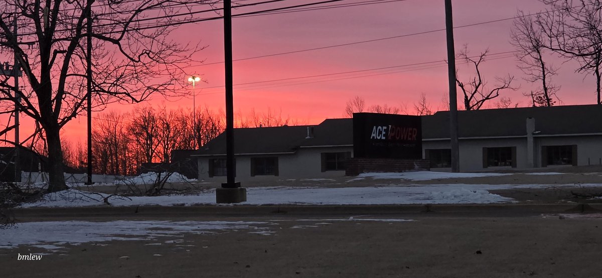 xbmlew's tweet photo. Thank you, ACE power &amp; out of state crews for getting Alcorn County Mississippi powered back up! @ryanhallyall 2.1.26 Corinth, MS https://t.co/pvpywRZ7Zr