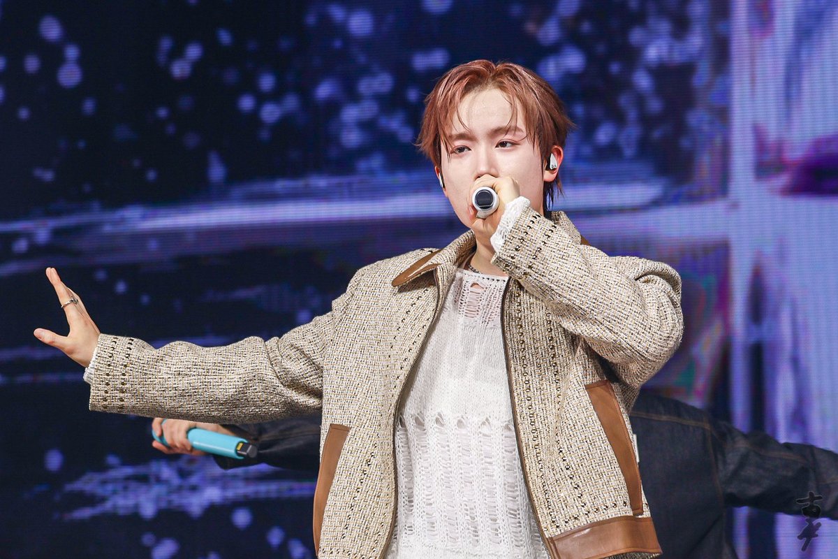 hs_glasses's tweet photo. 260201 As I am TOKYO

 #혁 #템페스트 #HYUK #TEMPEST https://t.co/pHZfF7vhER
