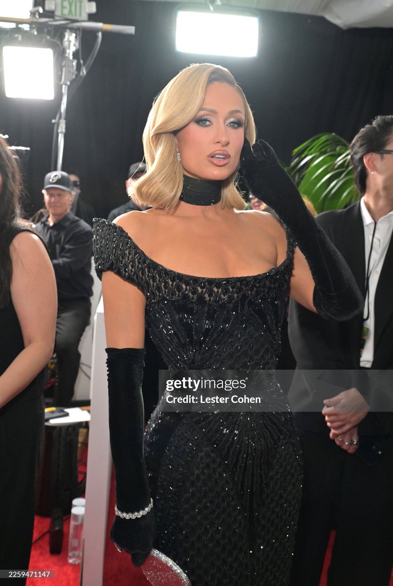 damlagrantt's tweet photo. Paris Hilton at #GRAMMYs2026 #GRAMMYs https://t.co/UUlLf4mXKL