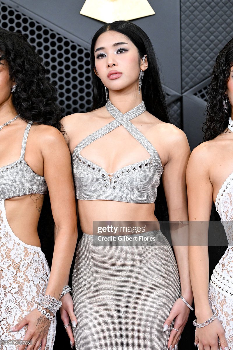 🌟 | #KATSEYE Sophia on the #GRAMMYS Red Carpet via getty images