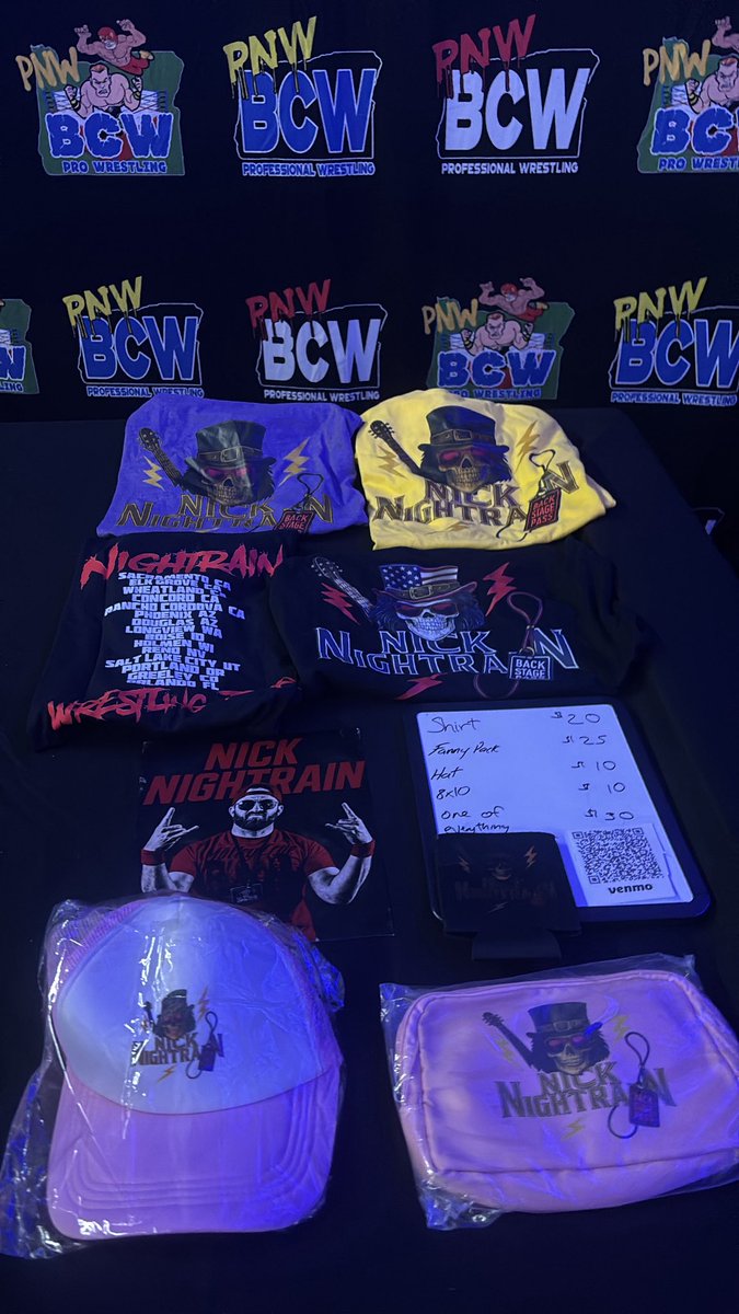 nicker_newman's tweet photo. Back in Portland, Oregon for Blue collar wrestling! Let’s cash some checks and break some backs! #nicknightrain #prowrestling https://t.co/gNa4c7xhS8