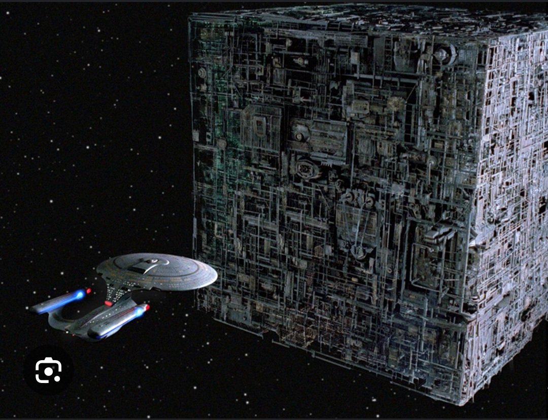 Enterprise D vs the Borg Cube