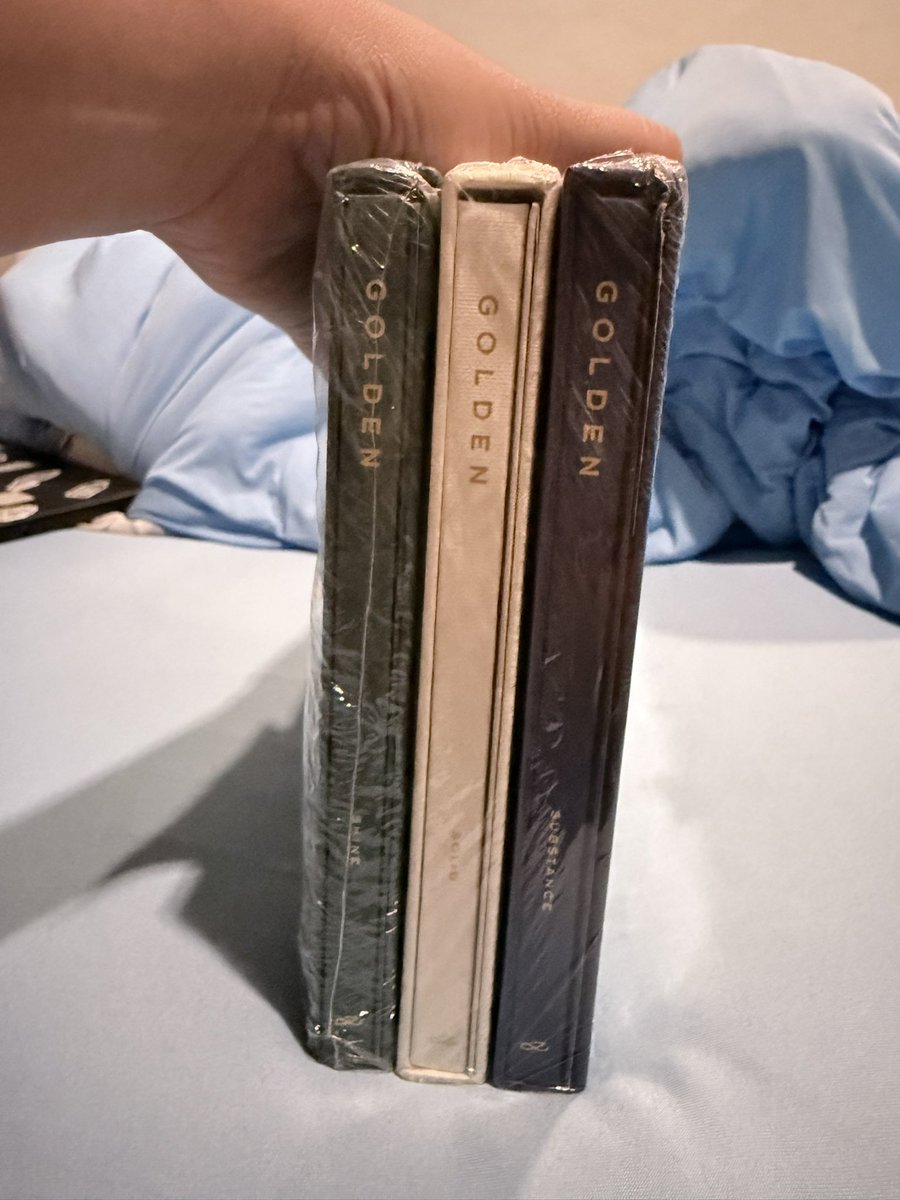 patcharawipa5's tweet photo. ขออนุญาตปล่อยอัลบั้ม Gloden Jungkook มีทุกอย่างยกเว้นการ์ด

📌บั้มละ 200 บาท

🚗ค่าส่ง 50.-

#ตลาดนัดบังทัน  #ปล่อยของสะสมบังทัน #อัลบั้มจองกุก #ตลาดนัดบีทีเอส https://t.co/VaGgto7T5k