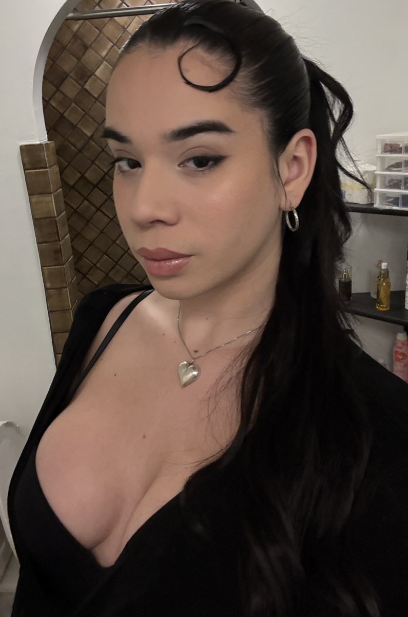 𝐕𝐢𝐯𝐢𝐞𝐧𝐧𝐞👩🏻💻 tweet media