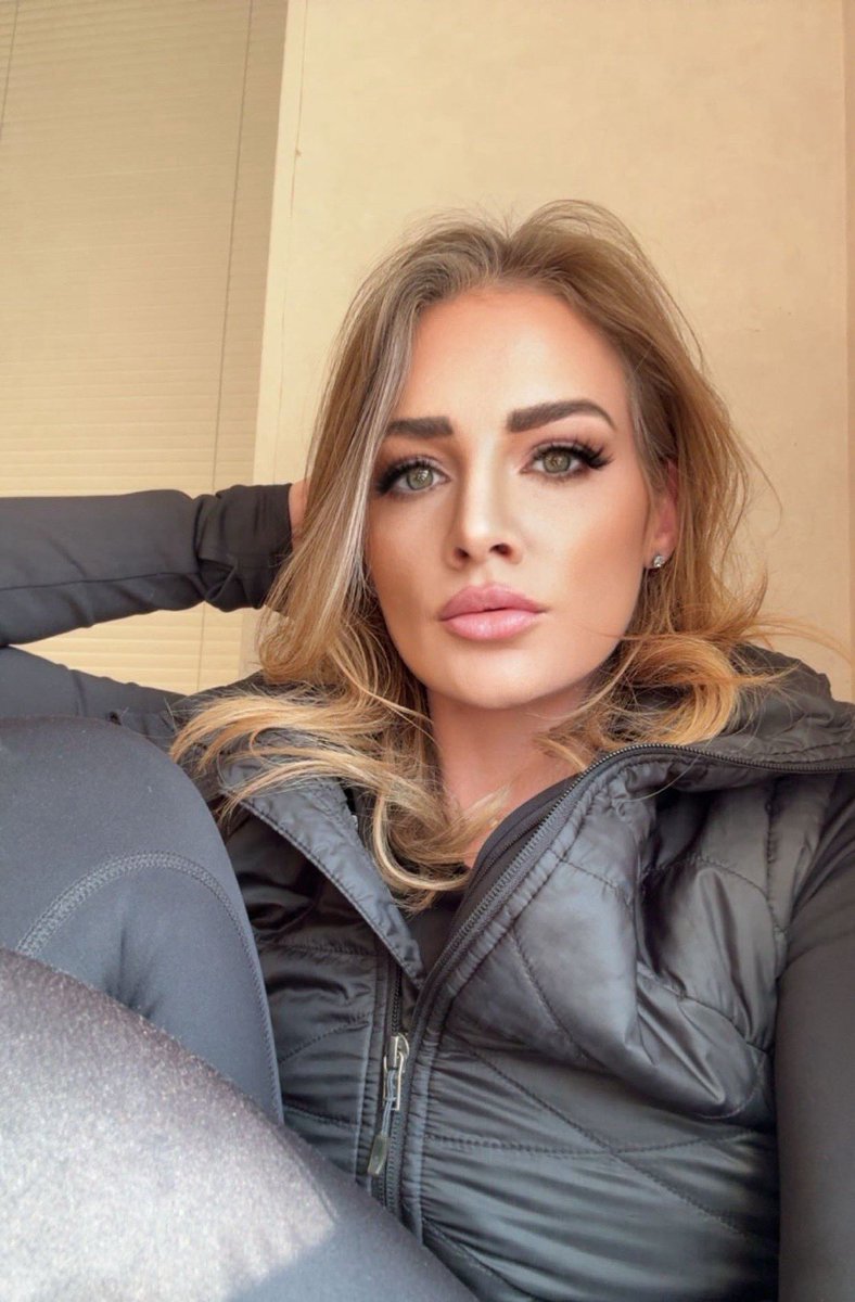 Mandy tweet media