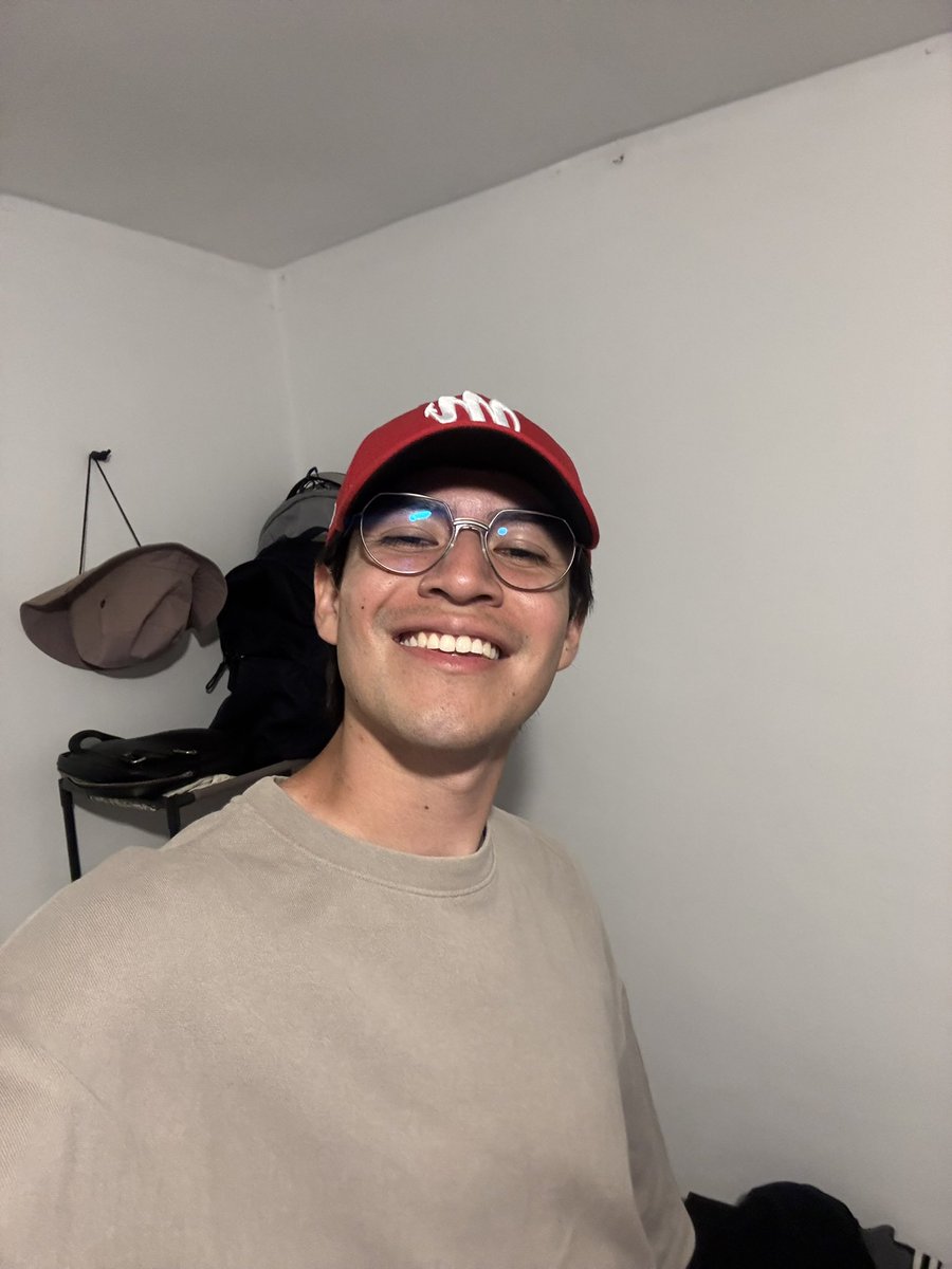 Simón tweet media