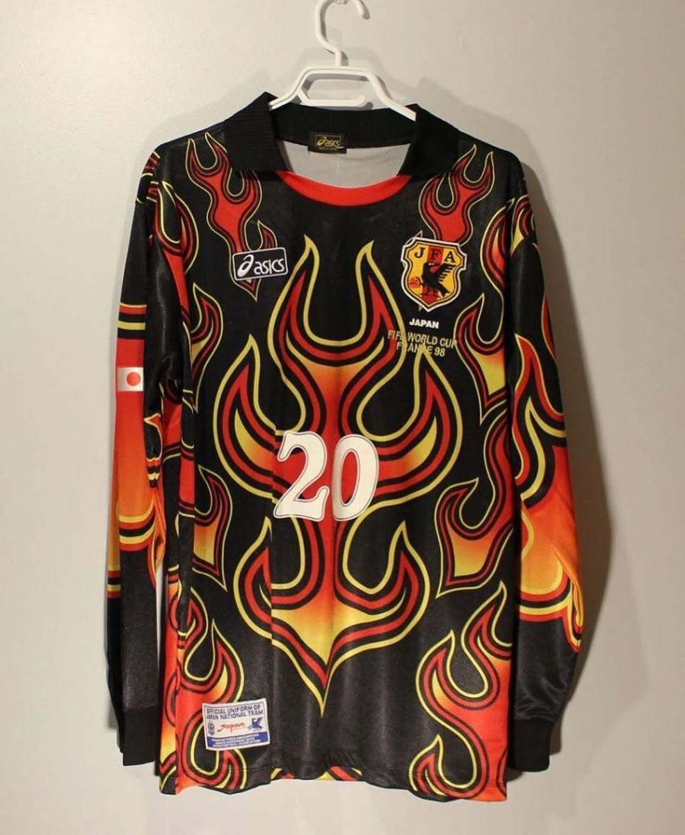 【匿名配送】【入手困難】98　日本代表　GK　asics　黒赤黄　FRANCE Japan's national team goalkeeper Yoshikatsu Kawaguchi's wearing