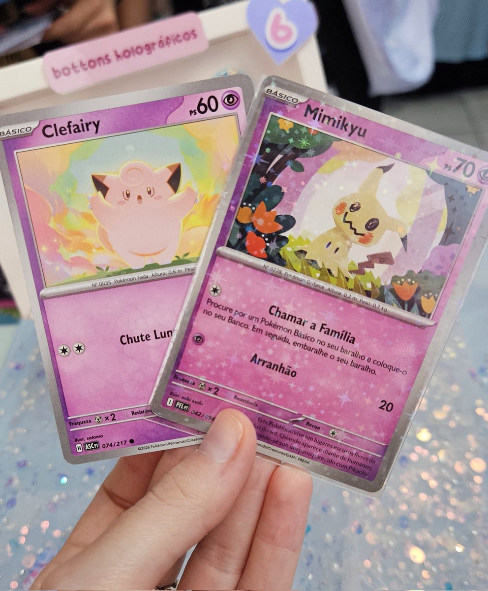 Hoje foi meu último dia na feirinha do Chest of Wonders. Muito obrigada todos que me visitaram nesses dias que fiquei com a lojinha lá!

Eu gostei muito de participar, rever artistas e vocês é sempre muito bom! Primeiro evento do ano foi um grande sucesso, muito obrigada mesmo🩷