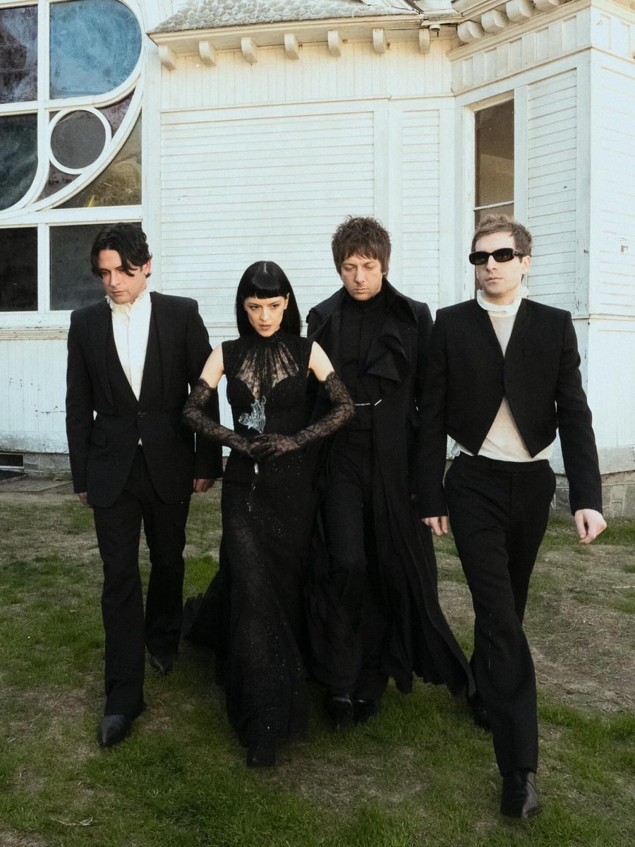 THEMARIASUPDATE's tweet image. THE MARÍAS FOR THE 2026 #GRAMMYs