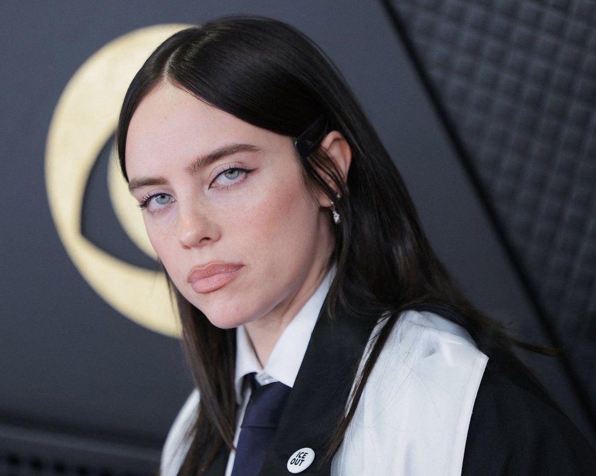 billie seen wearing the anti-ice pin at the #GRAMMYs  i love her so much
