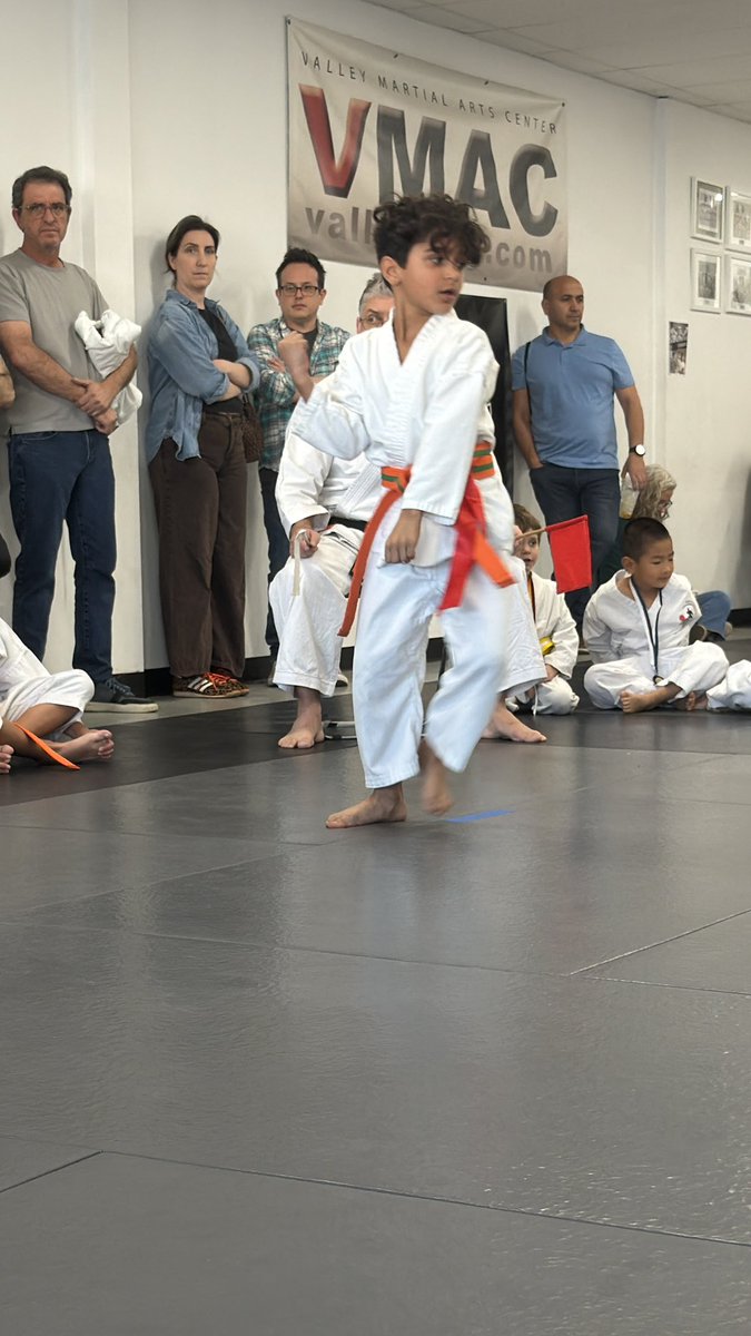 SimonEtehad's tweet photo. Proud אבא moment: Today my boy Elan competed in his second #karate tournament. Blessed to see his #confidence and discipline backed by heart ❤️

#ProudDad #Sundayspotlight #family https://t.co/M4hW4jTBZi