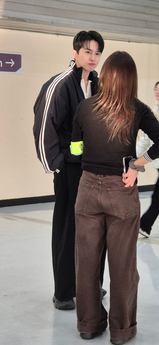 mayndoct's tweet image. 난 진ㅋ자 켄오빠 이렇게 어디선가 목격된 사진으로 마주하면 ㅈㄴ힘듦,,,,,,,,,,,,,,,사적인 장소에서는 존나 남자인게 티가나는구나,,,싶어서,,,,,,,,,