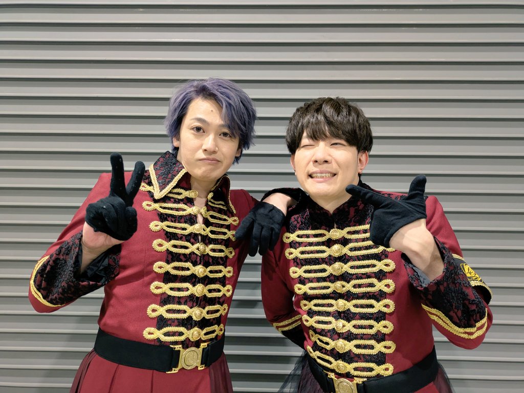 hemp_m's tweet photo. 「Rejet Fes.2026 Answer」2日目

すっかり、集合写真を載せ忘れてました〜っ
2/1(日)出演の皆さまでの集合写真♪

そして、
ラグポ『愛、独裁』歌唱衣装での仲良し写真＆『パルコ』歌唱前のスタンバイ中の様子を〜っ♫

#リジェフェス https://t.co/krJYaz2cm9