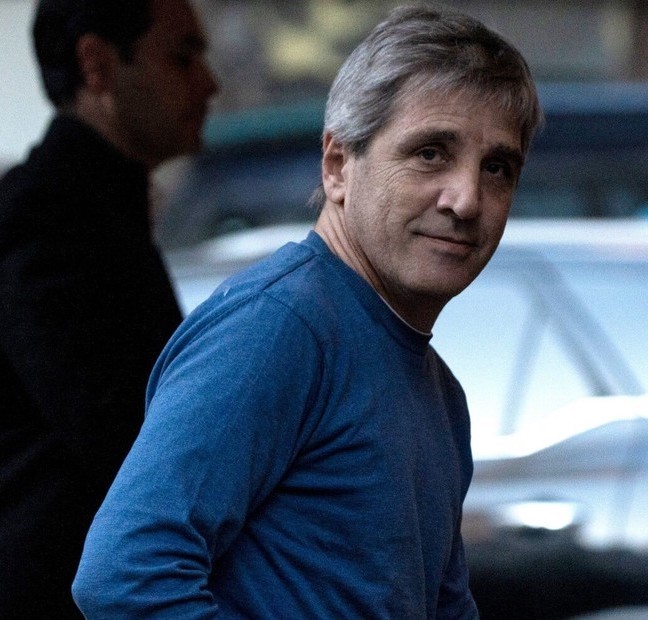 clarincom's tweet image. OTRA AYUDA DE BESSENT: GIRÓ US$ 808 MILLONES ANTES DE UN PAGO CON EL FMI

Lectura rápida
Estados Unidos giró US$ 808 millones a la Argentina vía derechos especiales de giro (DEGs) para cubrir un vencimiento inminente con el FMI. Es la tercera asistencia en tres meses y busca…