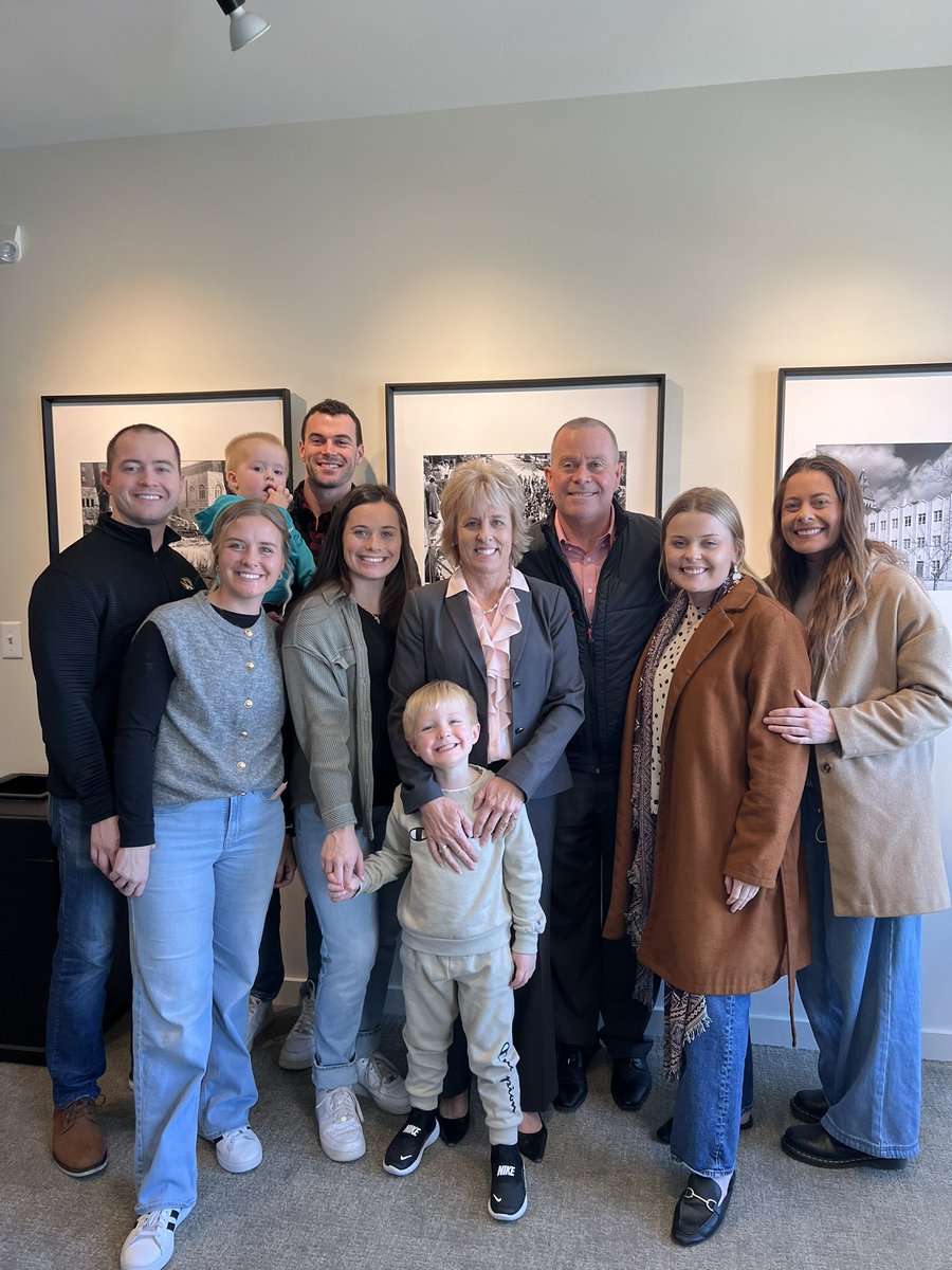 Jim Jones tweet media