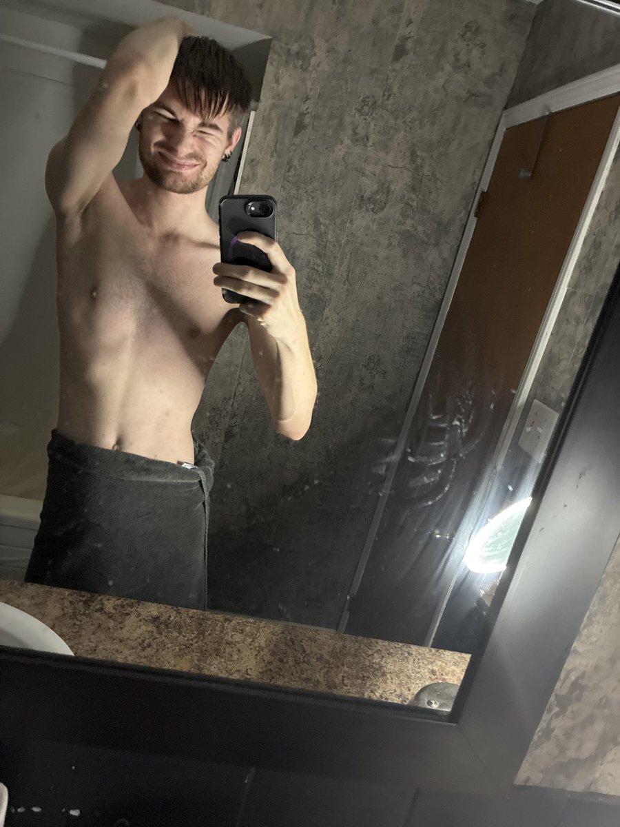 Size_Rae tweet media