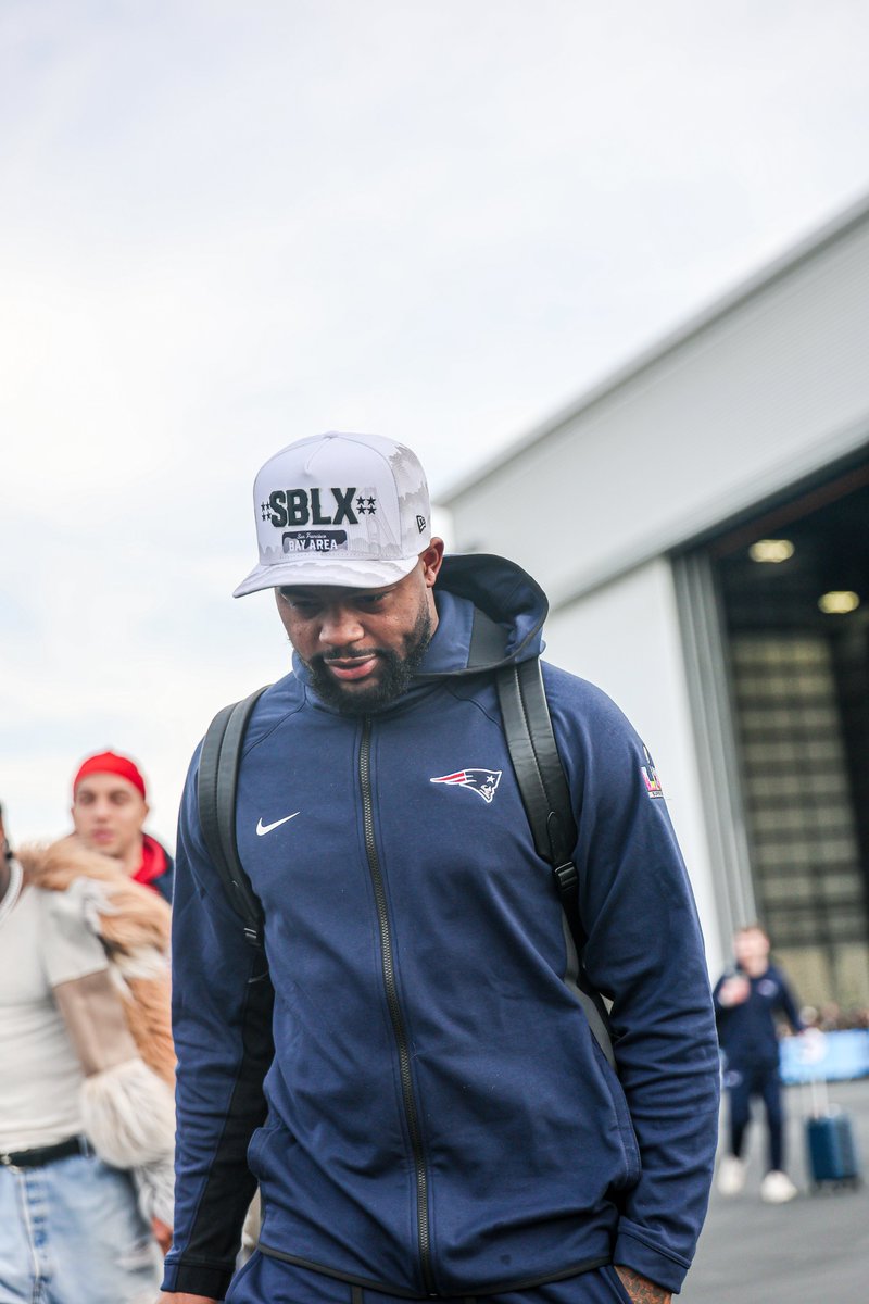 Patriots's tweet photo. We've arrived for #SBLX week 🤩

@NFL | @hphood https://t.co/ER0YVRdb0E