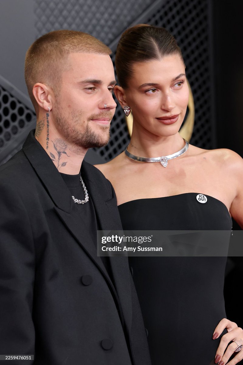 biebercentraI's tweet photo. Justin Bieber and Hailey Bieber arrive at the #GRAMMYs red carpet.

(Photo by Amy Sussman/Getty Images) https://t.co/HpTxCATdCV