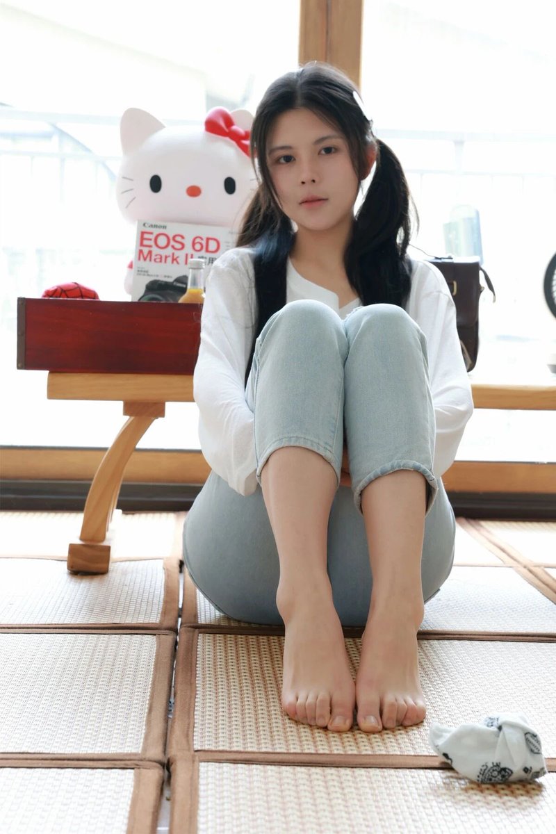 美脚萌足控 tweet media