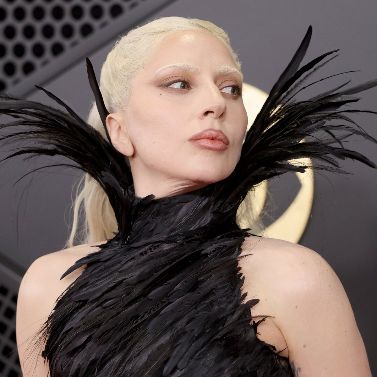 RDTLadyGaga's tweet image. O face card #GRAMMYs