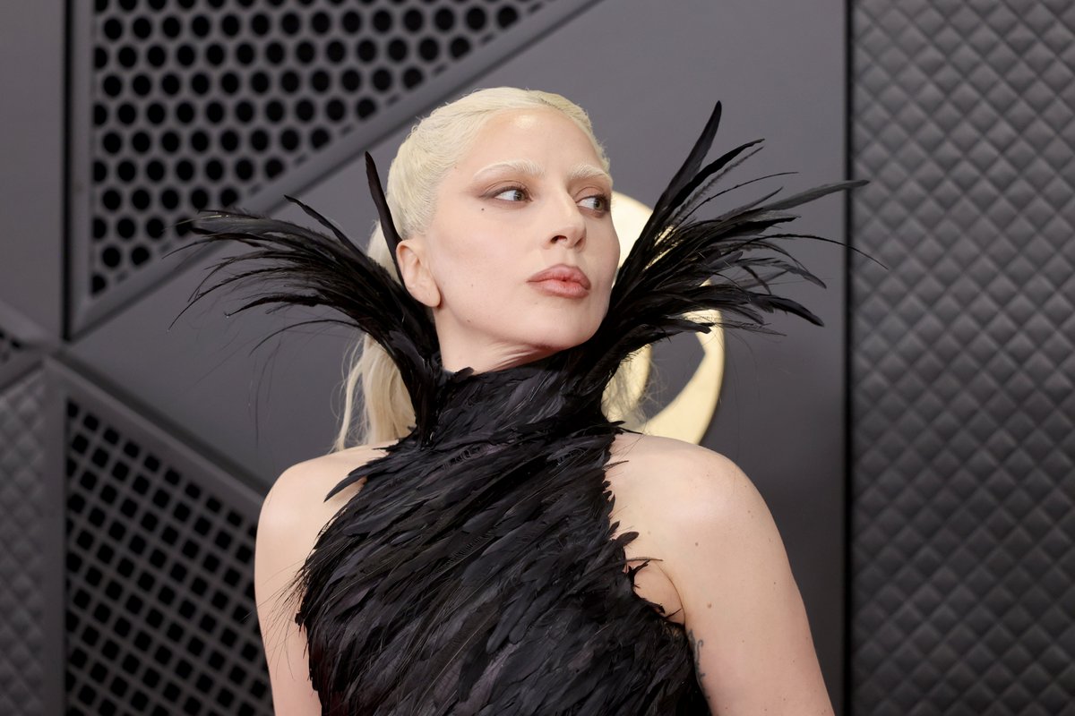 ladygaganownet's tweet image. High quality pictures of Lady Gaga on the red carpet at the 2026 #GRAMMYs