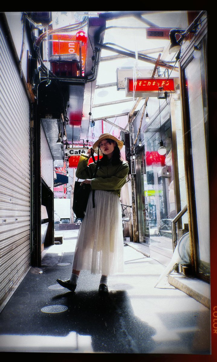 ………………⚘️⚘️⚘️………………
こういう雰囲気の写真も
好きだったりします。

＃ポートレート  #被写体 #portrait #portraitphotography #写真好きな人と繋がりたい #被写体モデル