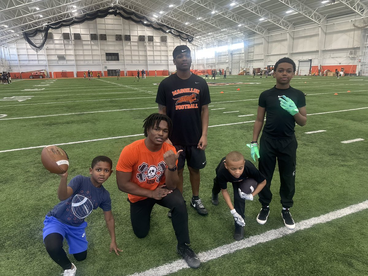 Get Six Football Training tweet media