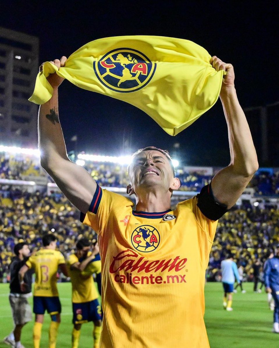 Ivan_Gtz1's tweet photo. Gracias por todo. Hasta pronto. @Alvaro10fidalgo  🦅💛💙 https://t.co/b3T2O57hkN