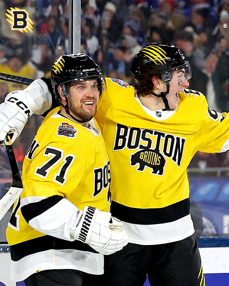 NHLBruins's tweet image. ARVI OUTDOORS 😃