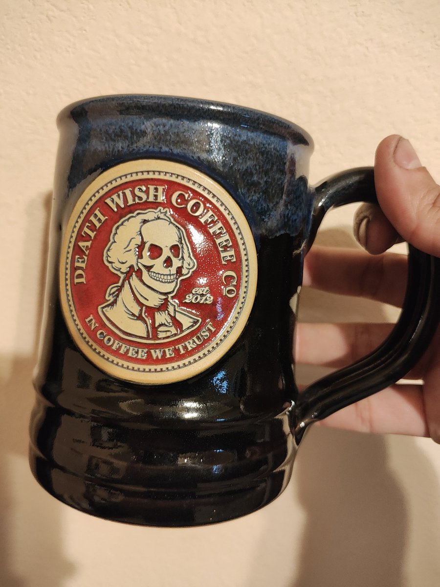 De Laredo tweet media