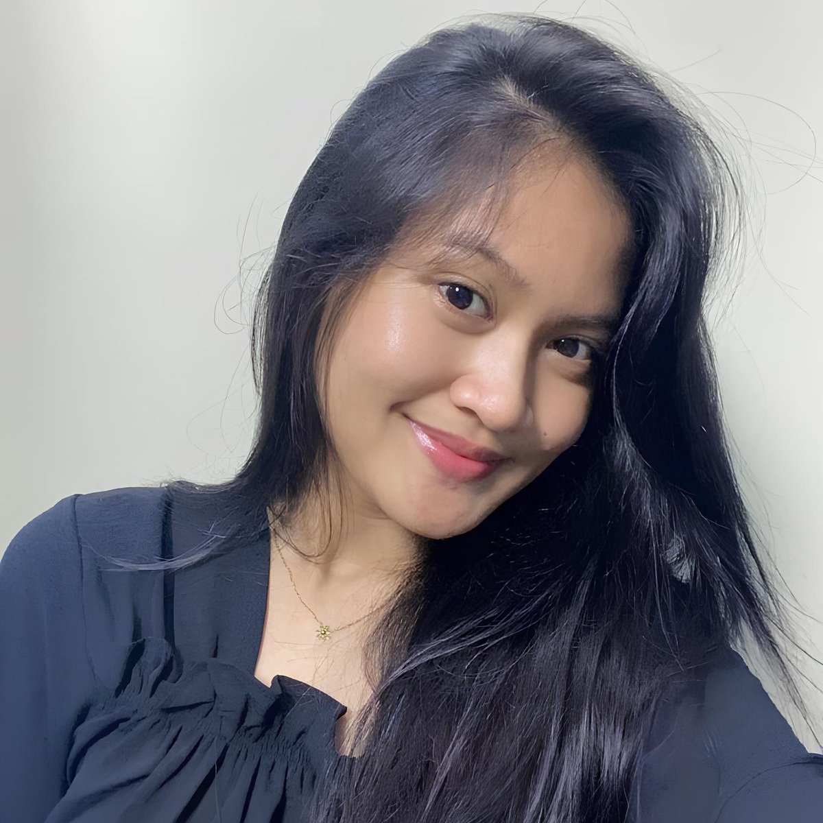 ludictionariz's tweet photo. If your hair falls out easily and grows slowly, you might need this Hair Tonic. ✨ https://t.co/AMahkG7aZy