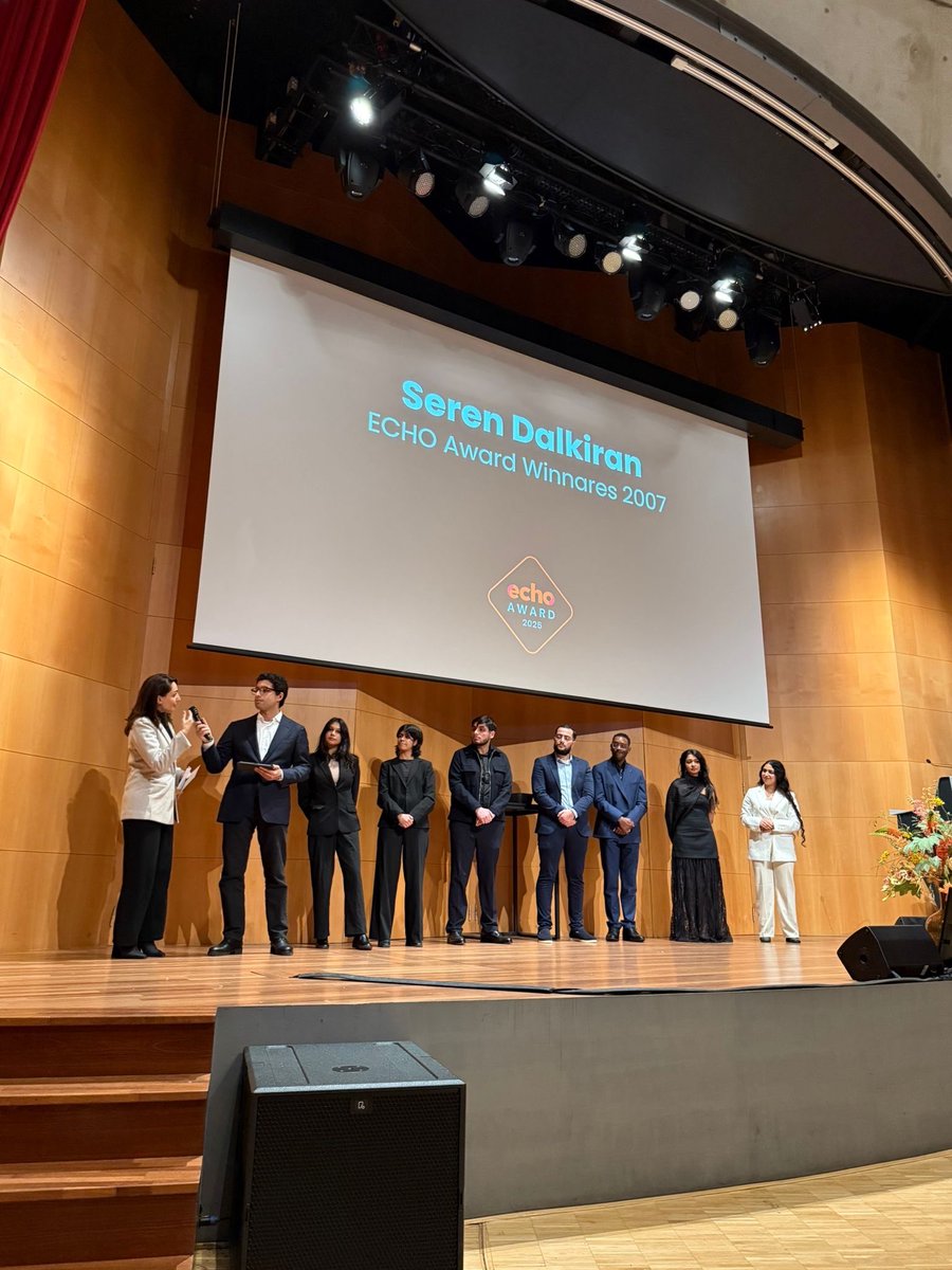 MillennialUnite's tweet photo. Founder Dr. Seren Dalkiran was honoured to pass on the torch and award the ECHO Awards in the category ‘university students’ that she received now to the next generation of leadership for academic excellence, societal impact and innovation on their 25th anniversary!🕊️🌎#nextgen https://t.co/tA2KwGZMJT