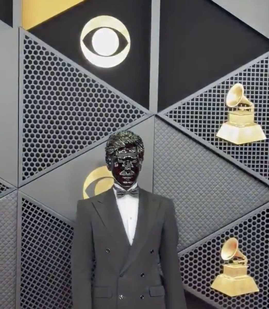 insatiablevine's tweet image. When the left does it 👌🏻
When a child goes to football game 👎🏻

Will the media respond the same way?