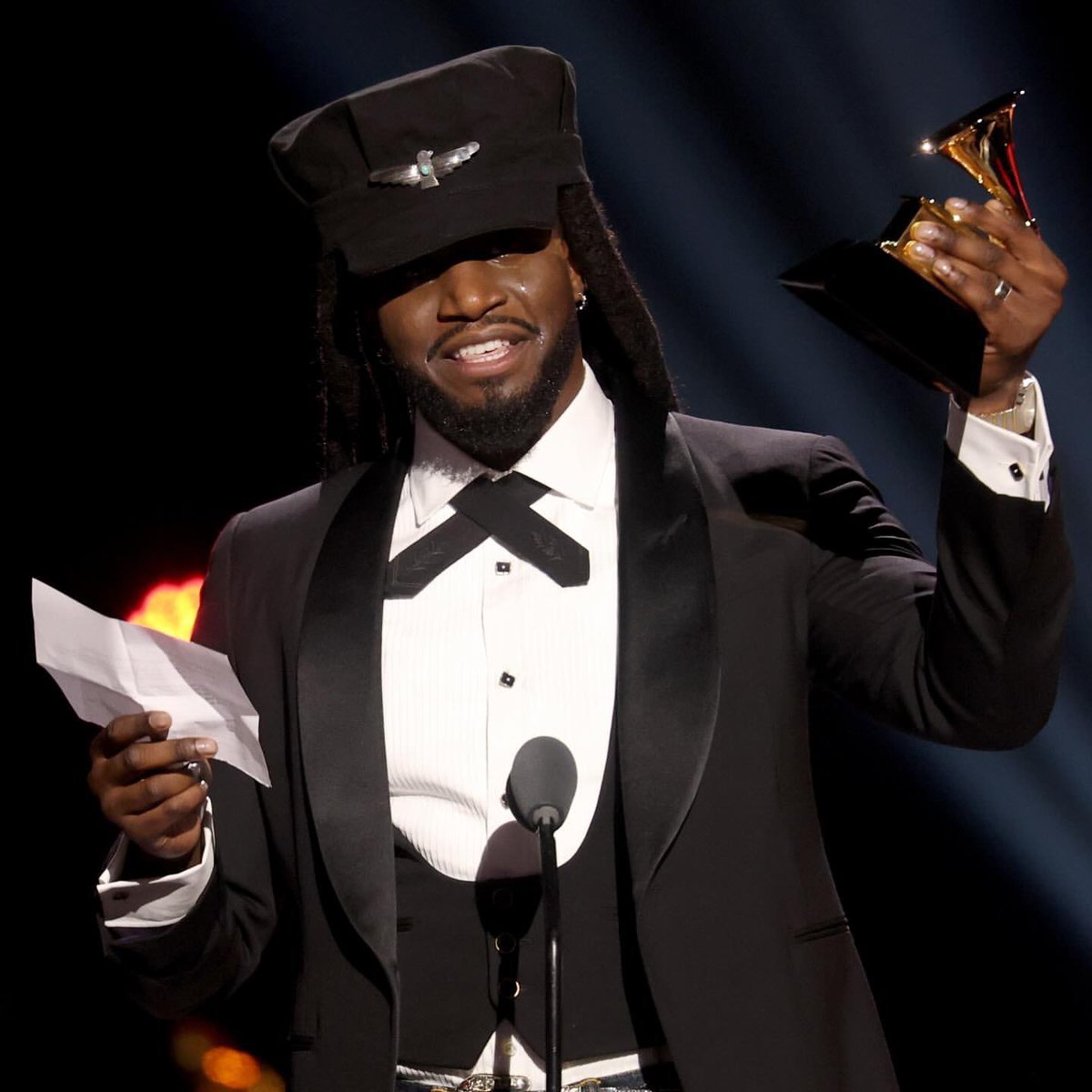 concertleaks's tweet image. Shaboozey dedicated his first #GRAMMYs Award to immigrants! 

“Immigrants built this country, literally. So this is for them, for all children of immigrants. This is also for those who to came to this country in search of better opportunity to be part of a nation that promised…