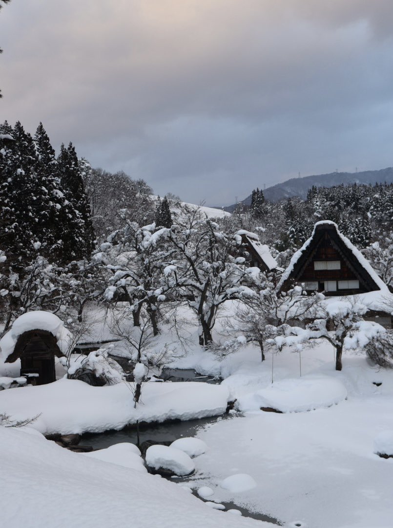 岐阜県高山市白川郷☃❄ 囲炉裏でおぜんざいを 振舞って頂けました