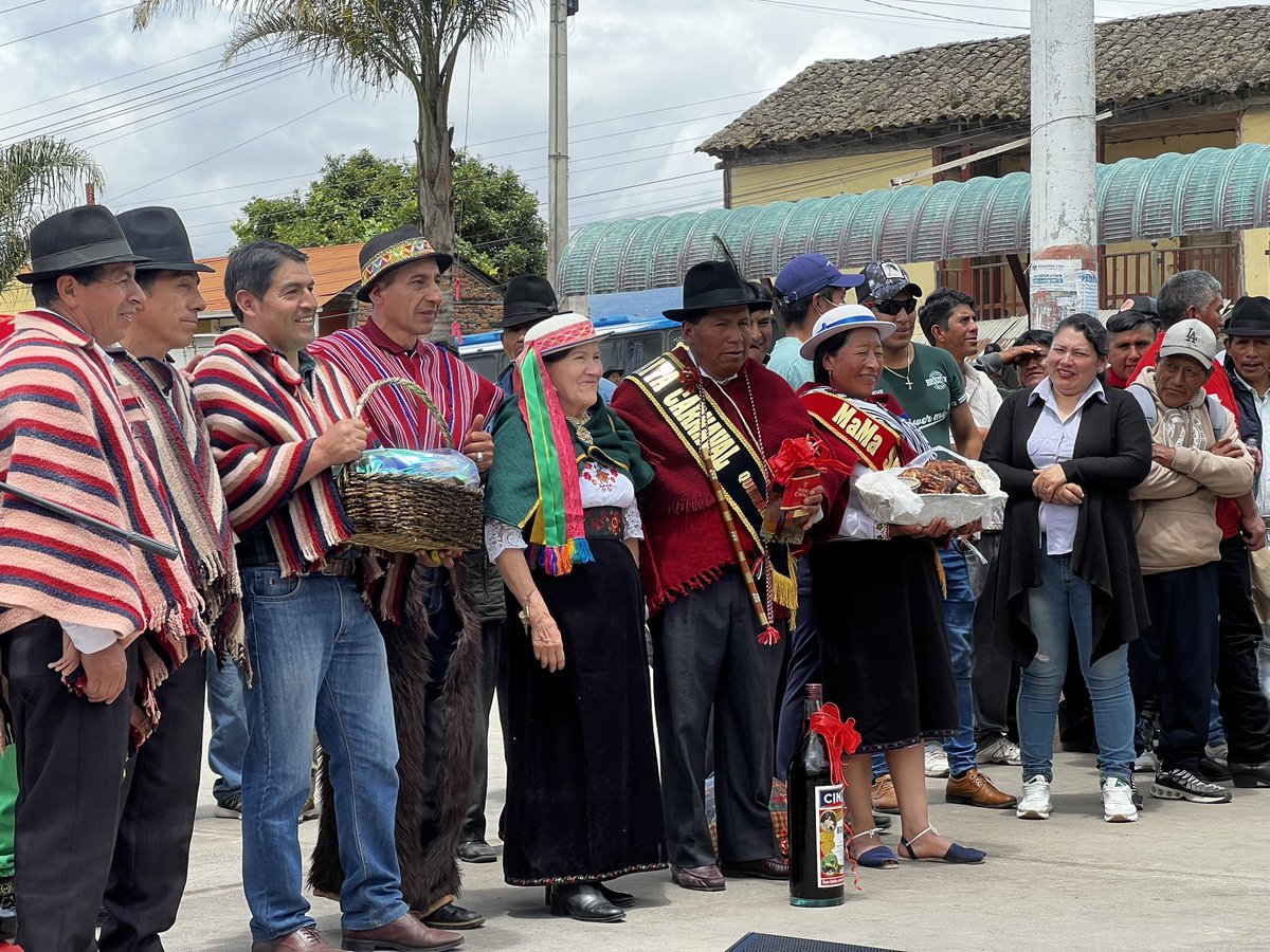 riobamba's tweet photo. Participamos en el inicio de las festividades de #carnaval en #Quimiag, una de las tradiciones más alegres y coloridas de nuestro territorio. 🎭✨ https://t.co/ia4R5VMrKu