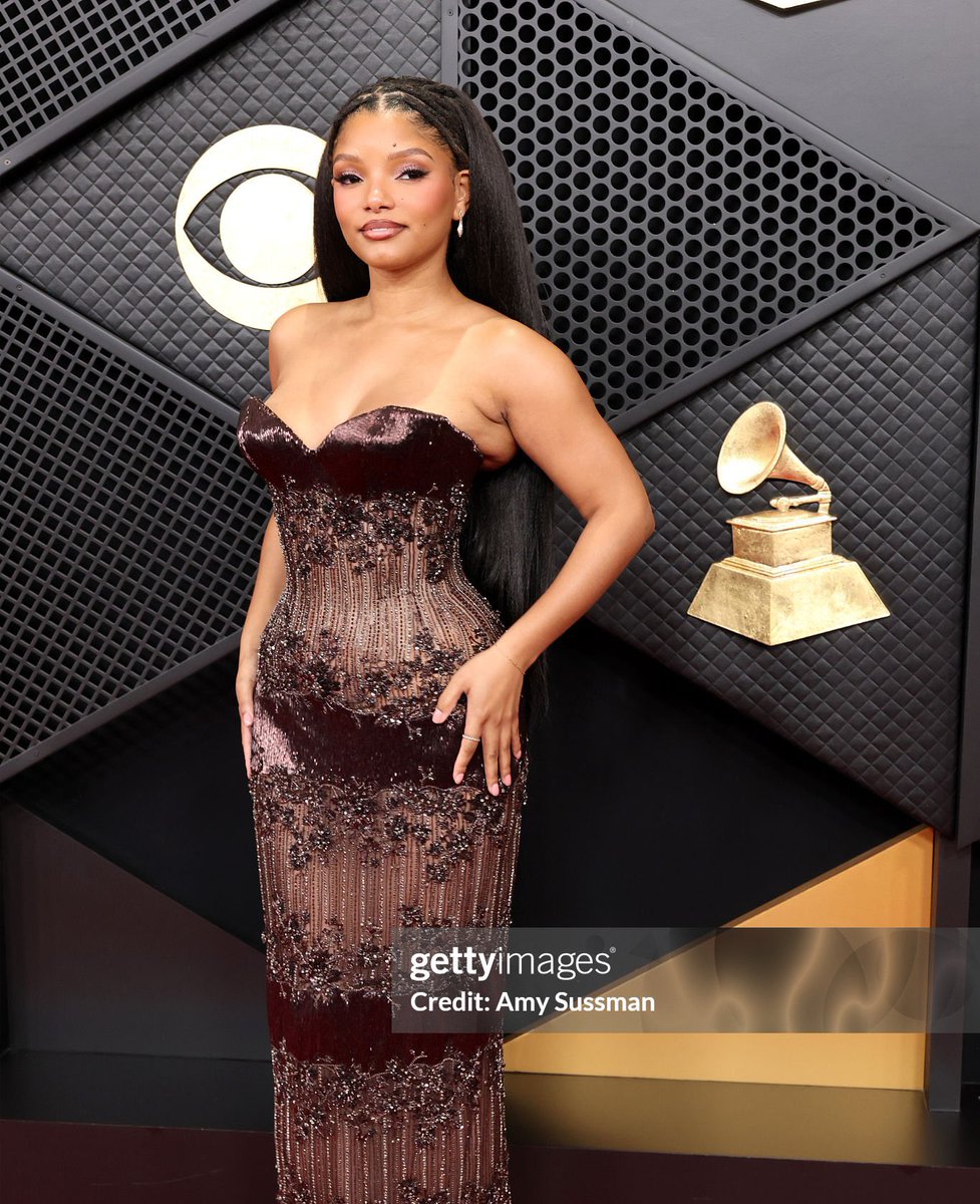 Chloe x Halle Online tweet media