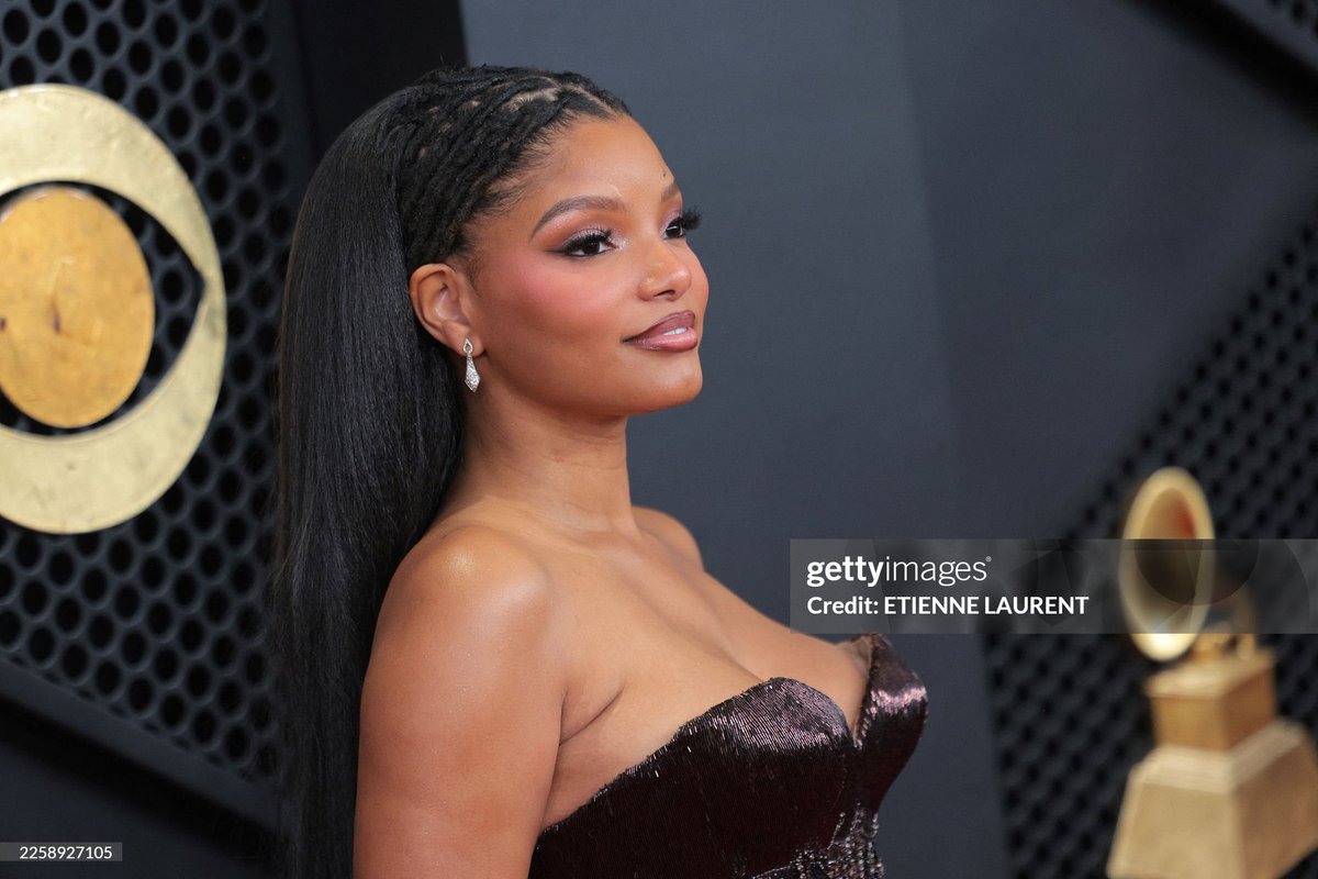 Chloe x Halle Online tweet media