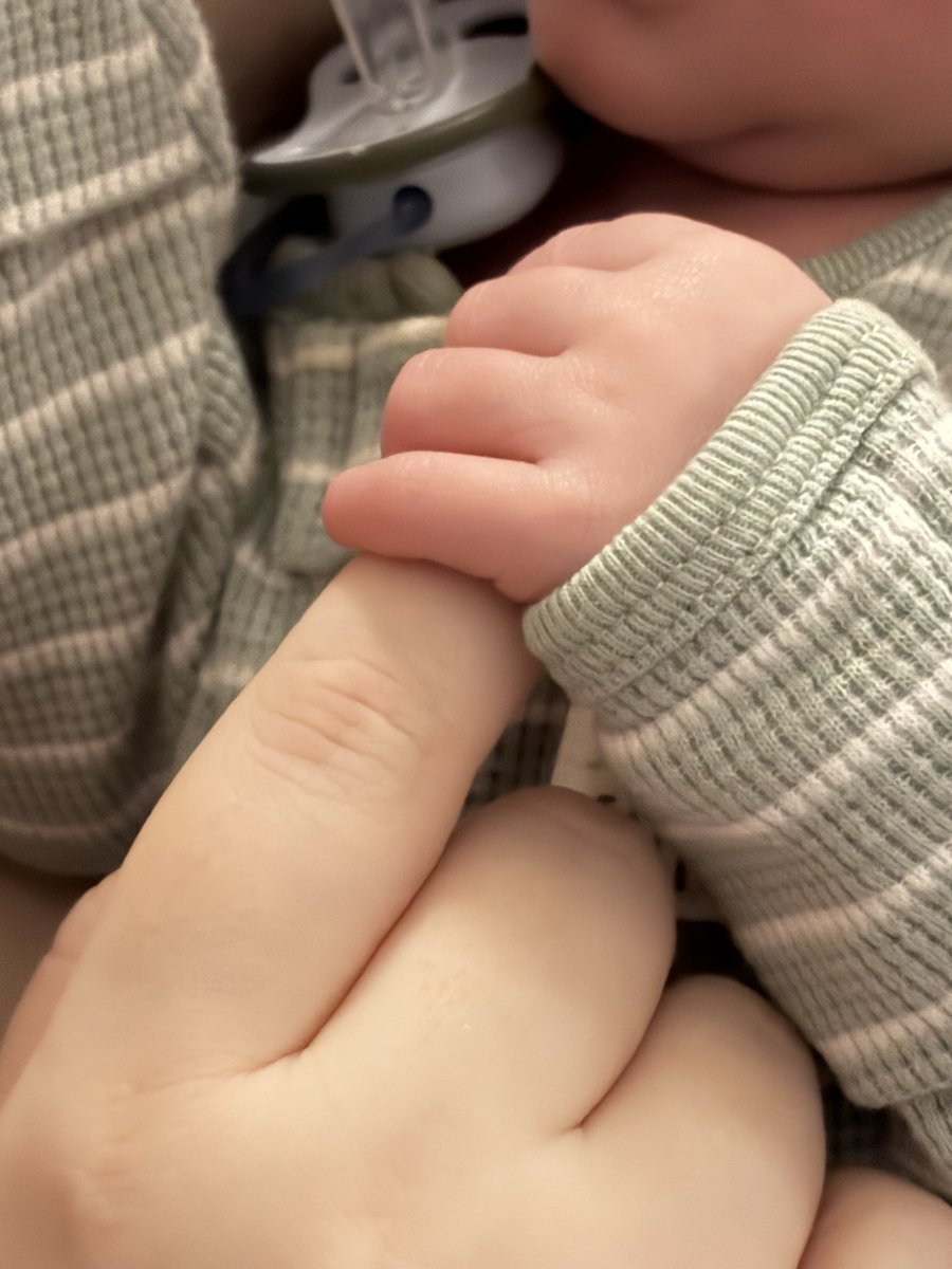 itsOliversMom's tweet photo. Happy 2 weeks of life my sweetest little man 🩵 https://t.co/XfVy8jRhwo